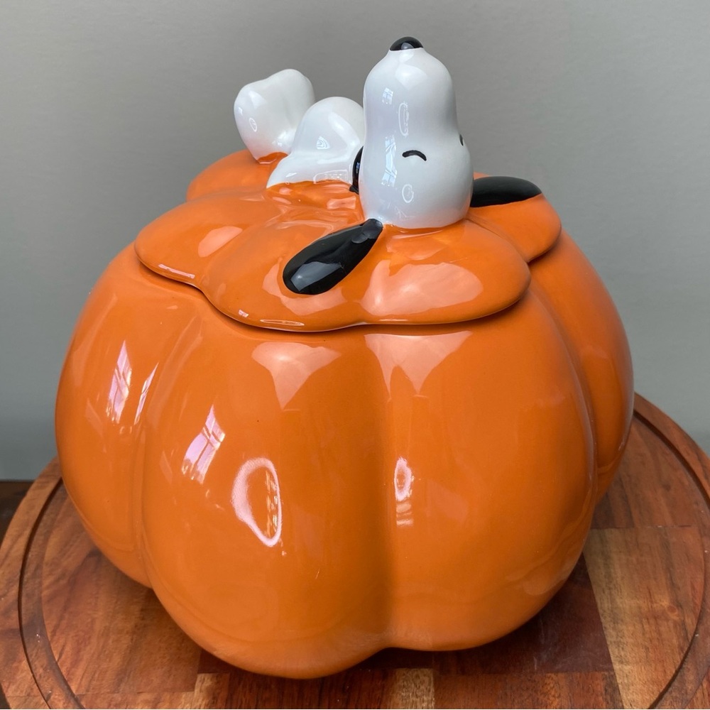 Rae Dunn SNOOPY’S SNACKS Pumpkin Canister, NIB - Picture 7 of 16
